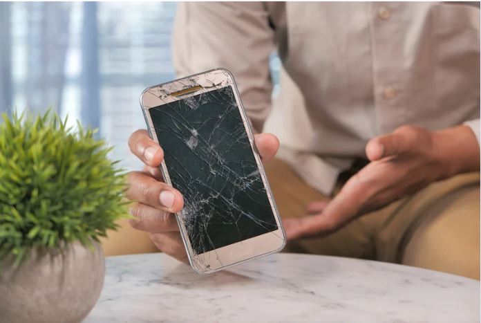 Repair or Sell Old Phone? Weigh Pros and Cons, Get Expert Advice